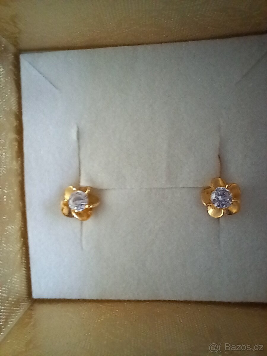 Zlaté náušnice kytičky - 3