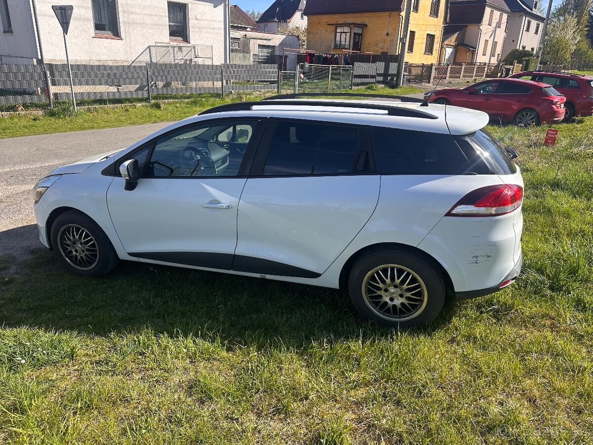 Renault clio 1,2 - 3