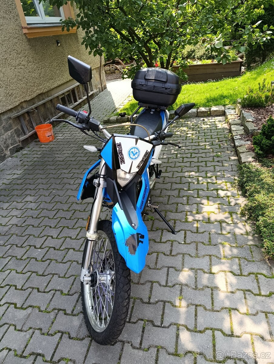 Yuki 125i