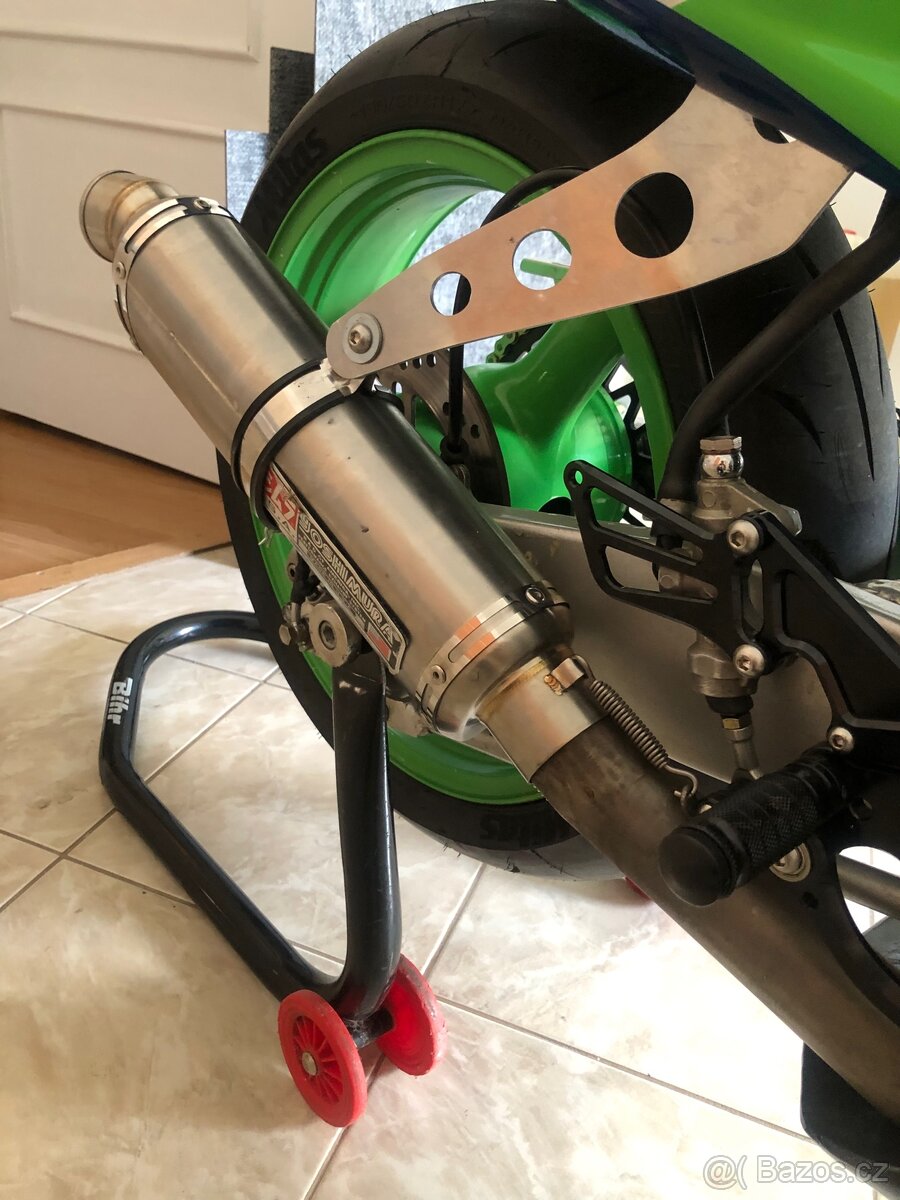 Kawasaki ZXR 400 - 3