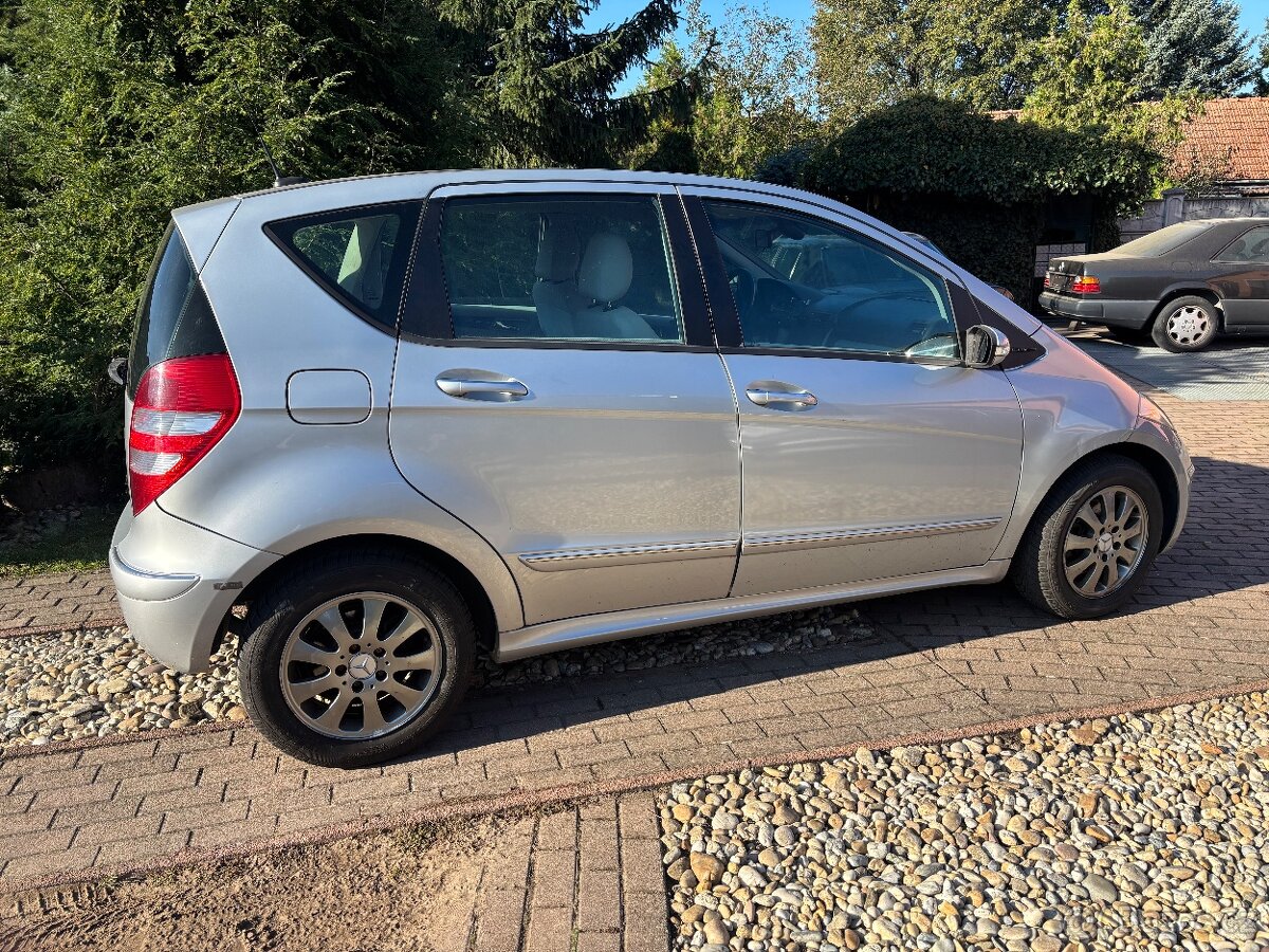 Predám MERCEDES A150 w169 - 3