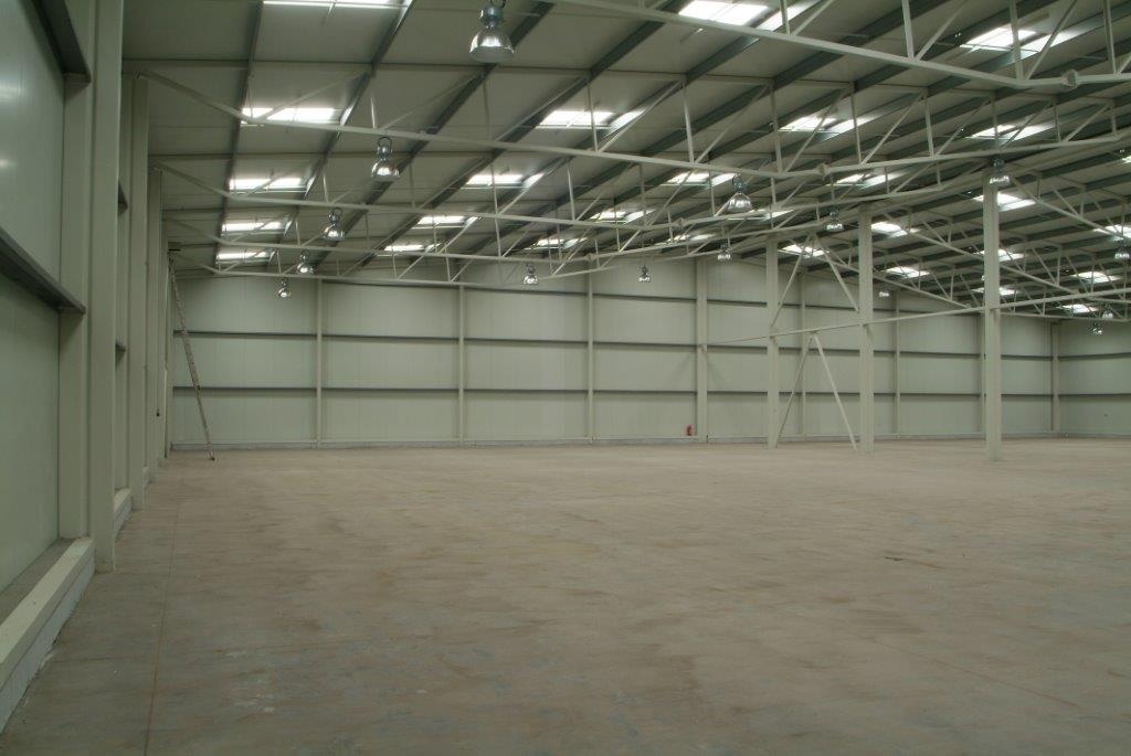 Pronájem SKLADY ,obchodních prostor v Bohumíně, 2200 m2 - 3