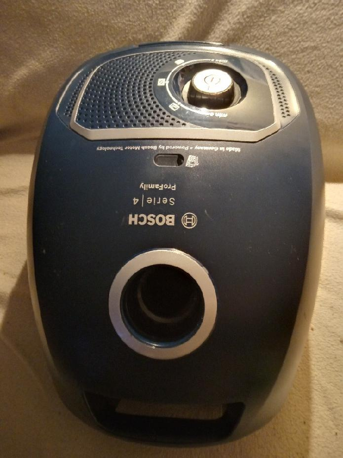 NOVÝ sáčkový vysavač Bosch - 3