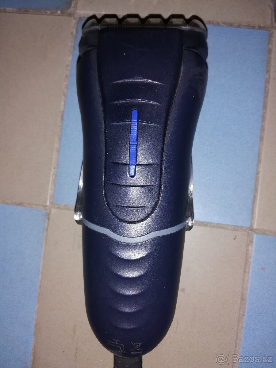 Holící strojek Braun - 3