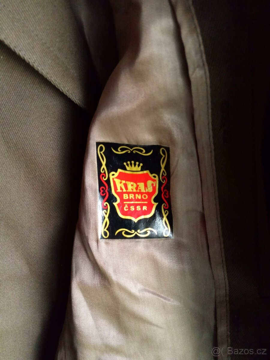 Vojenské uniformy v dobrém stavu - 3