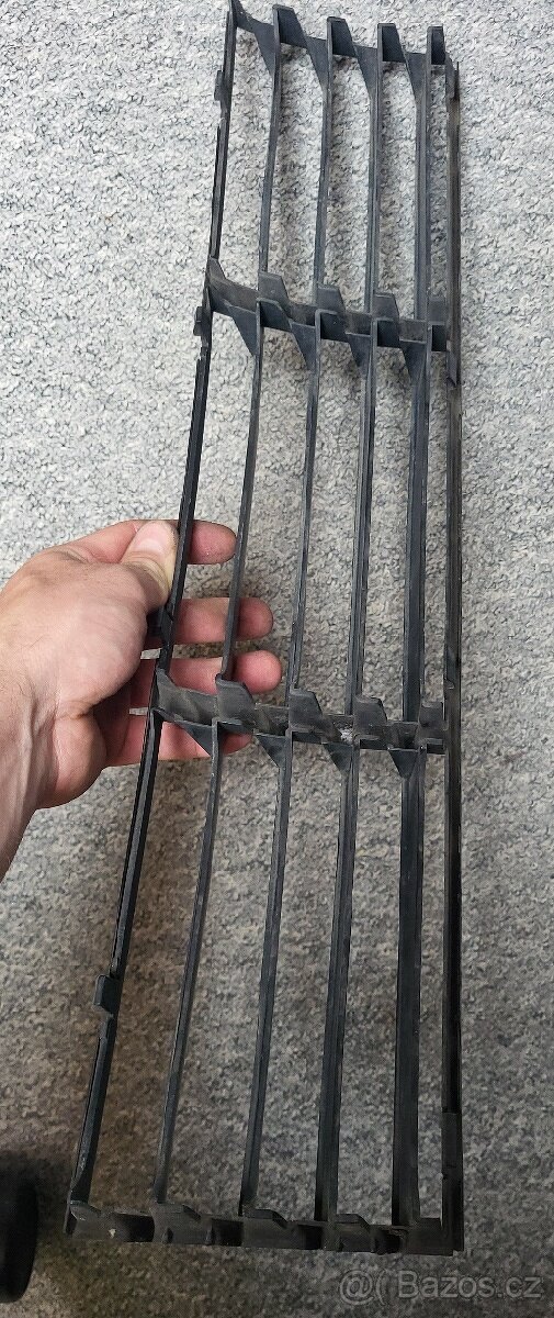 Středová mřížka do nárazníku passat b5 - 3