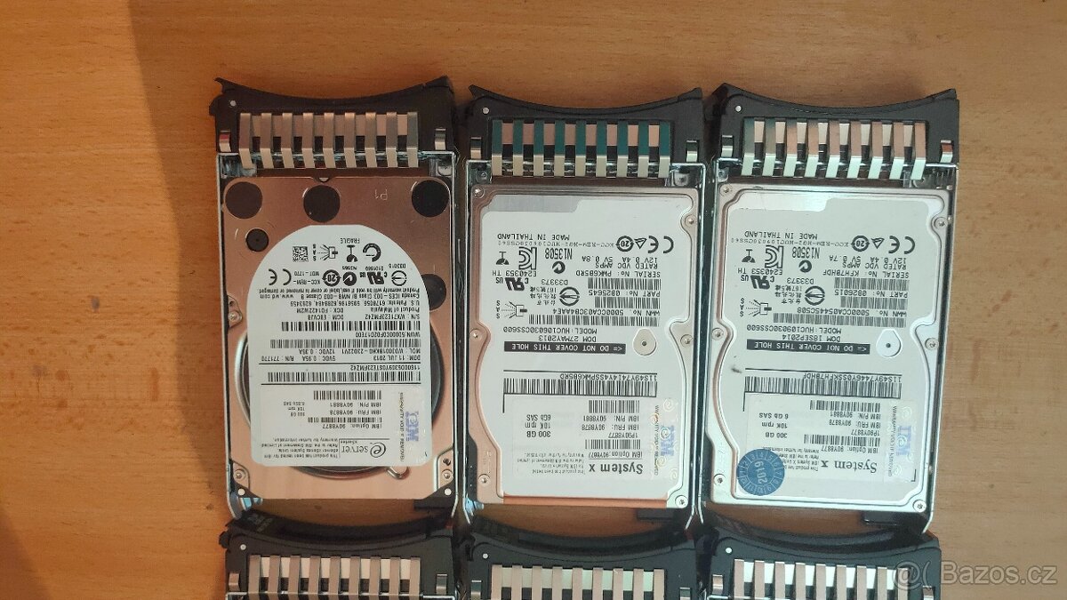 HDD SAS disky 1x600 GB a 5x300 GB - 3