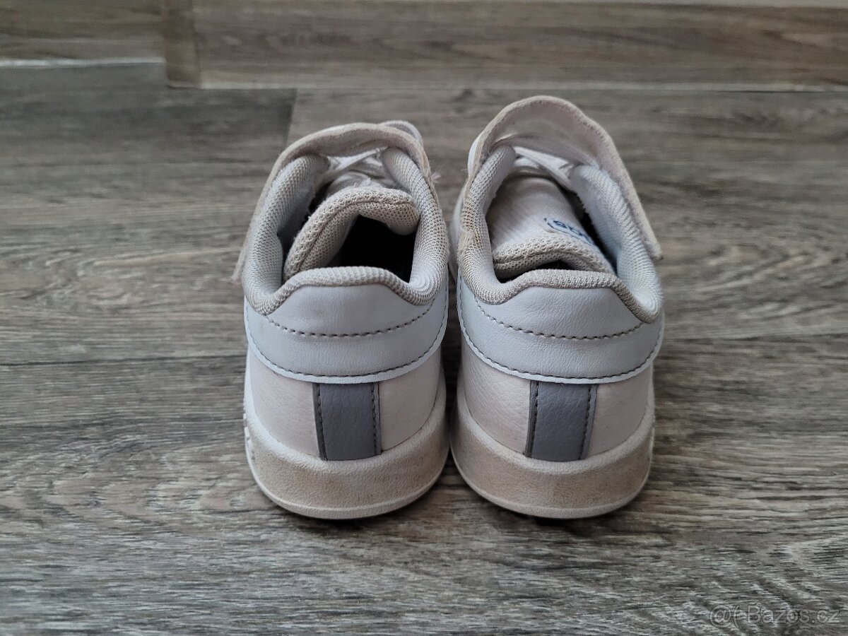 Dětské nošené tenisky Adidas, vel. 28 - 3
