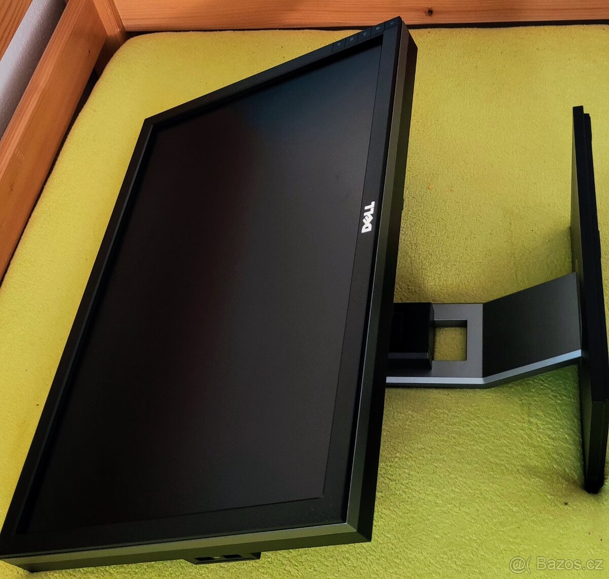 Prodám monitor IPS 22" Dell 2209WAf Ultra sharp - 3