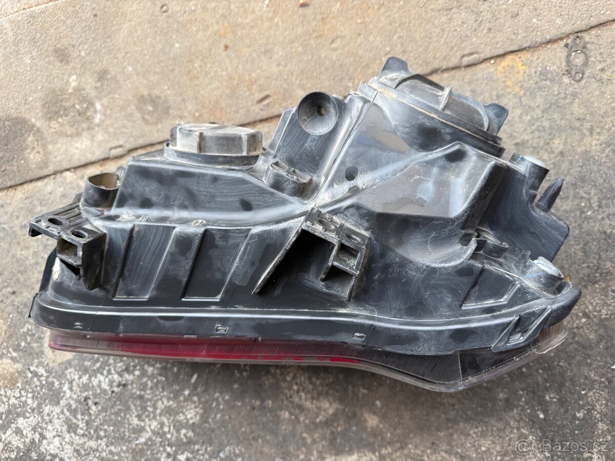 Levý přední světlomet Xenon Chrysler 300C 2011+ - 3