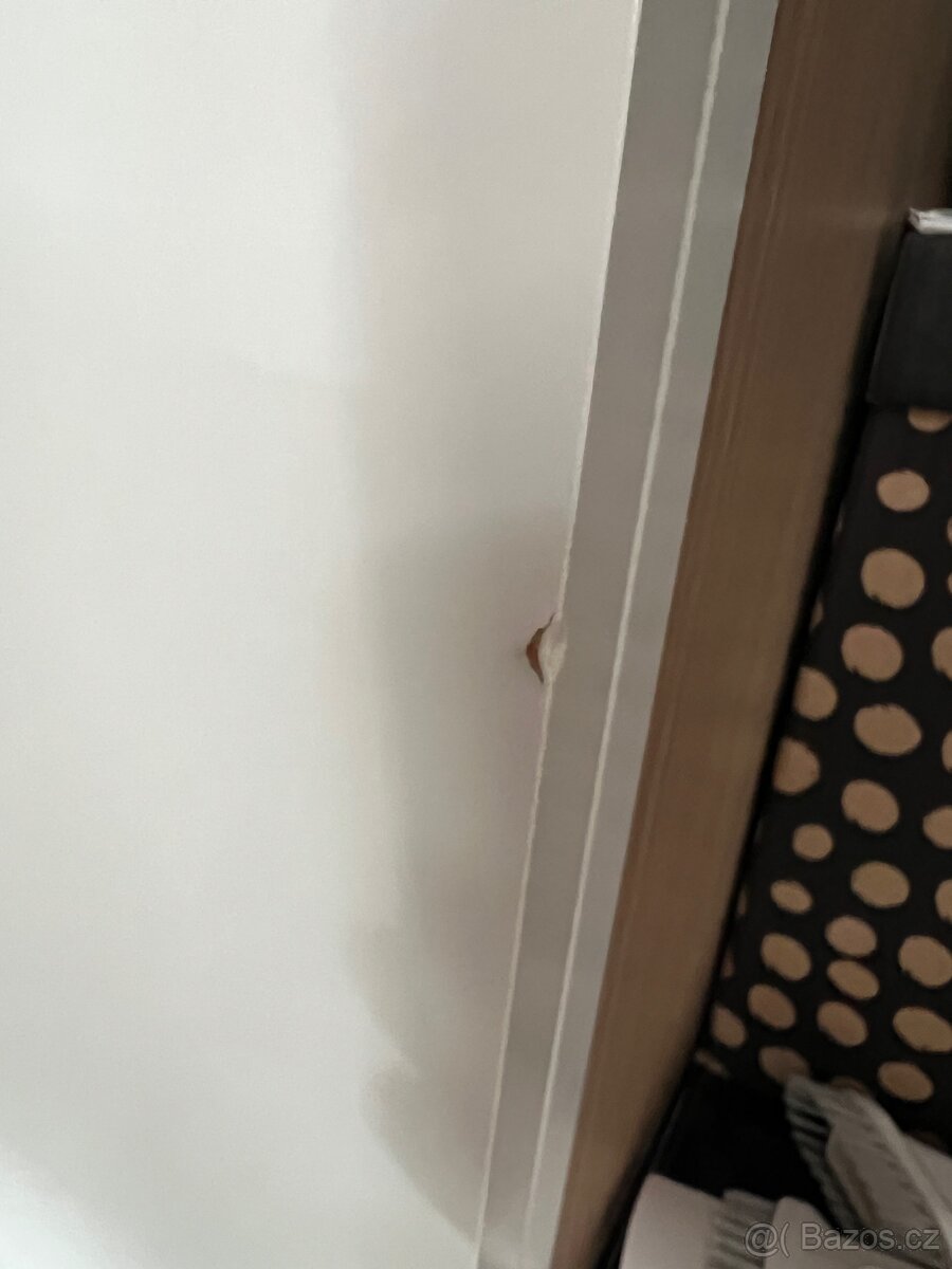 Šatní skříň - 3