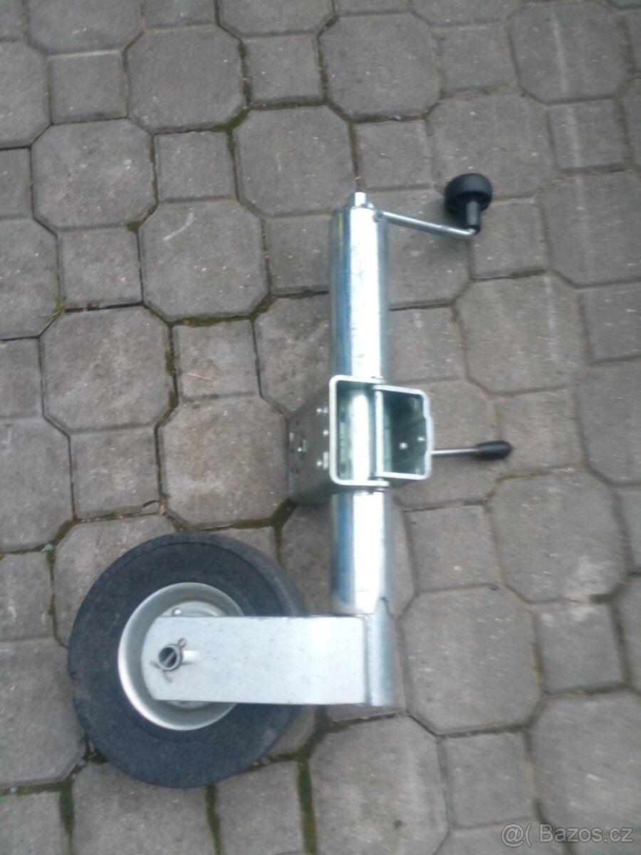 Opěrné kolečko na vlek - 3