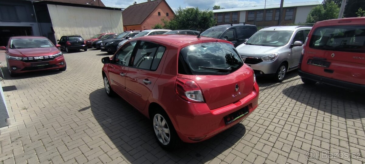 Prodám Renault Clio - 3