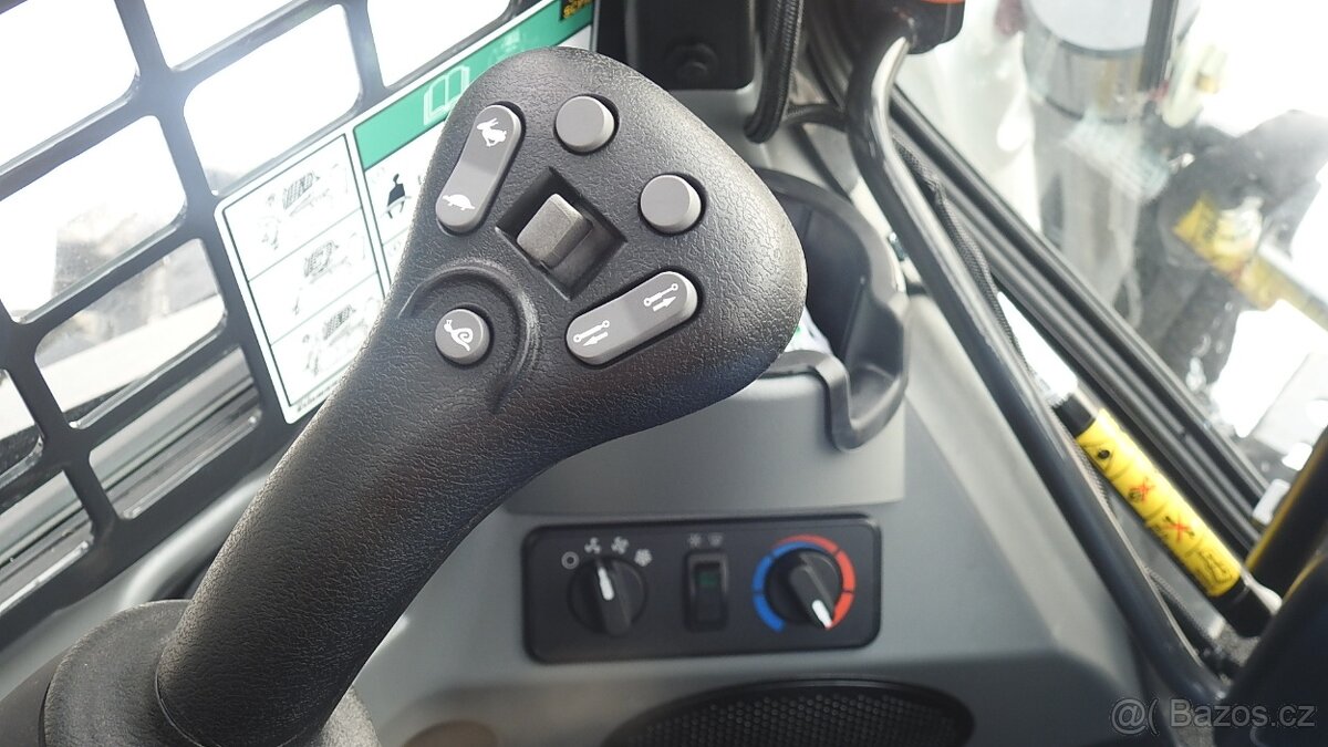 Bobcat S590, 195mth - 3