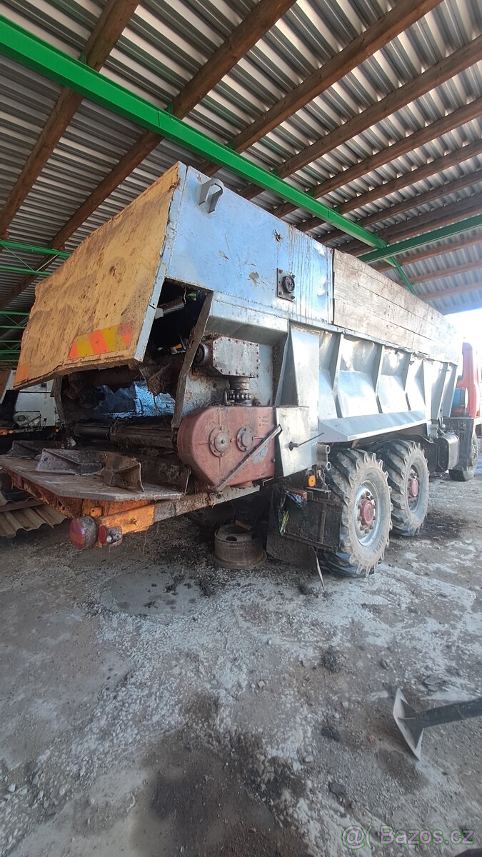 Tatra 815 + Rozmetadlo hnoje - 3