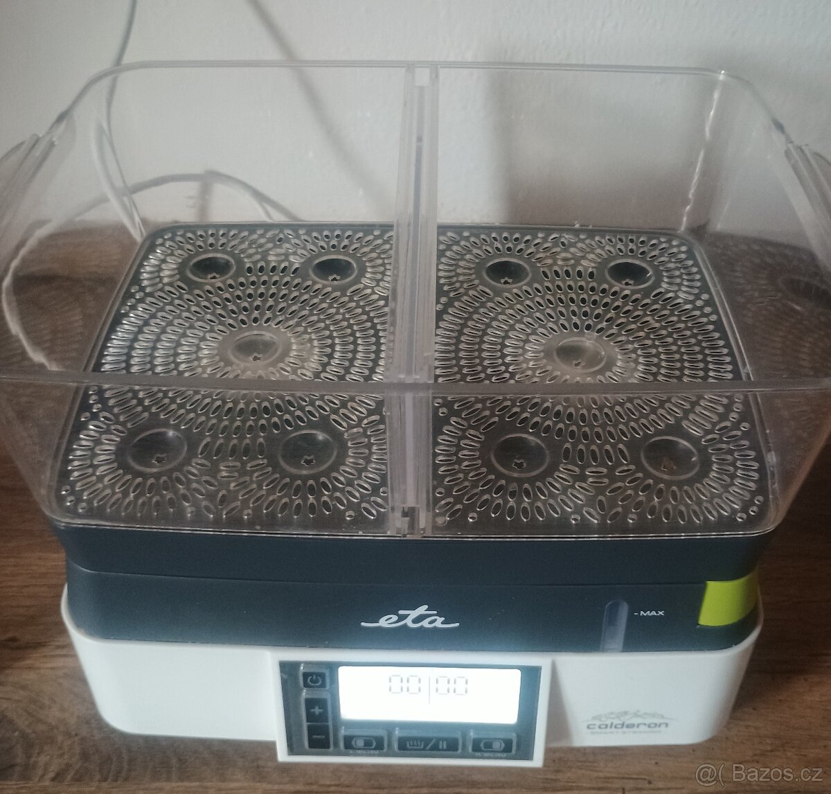 PRODÁM PARNÍ HRNEC ETA CALDERON II - 3