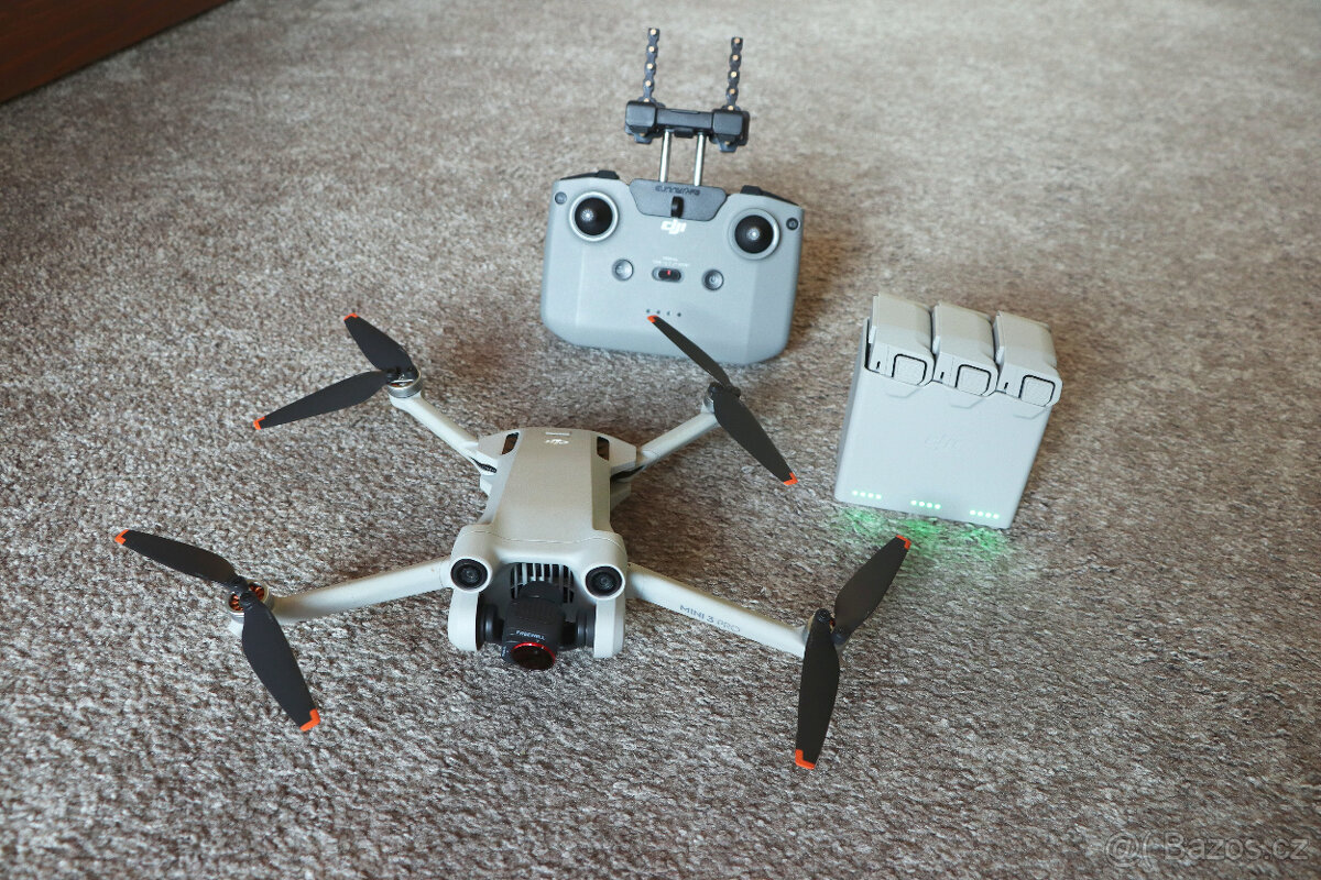 Dron DJI Mini 3 PRO, Fly More Kombo, 3 baterie, filtry - 3