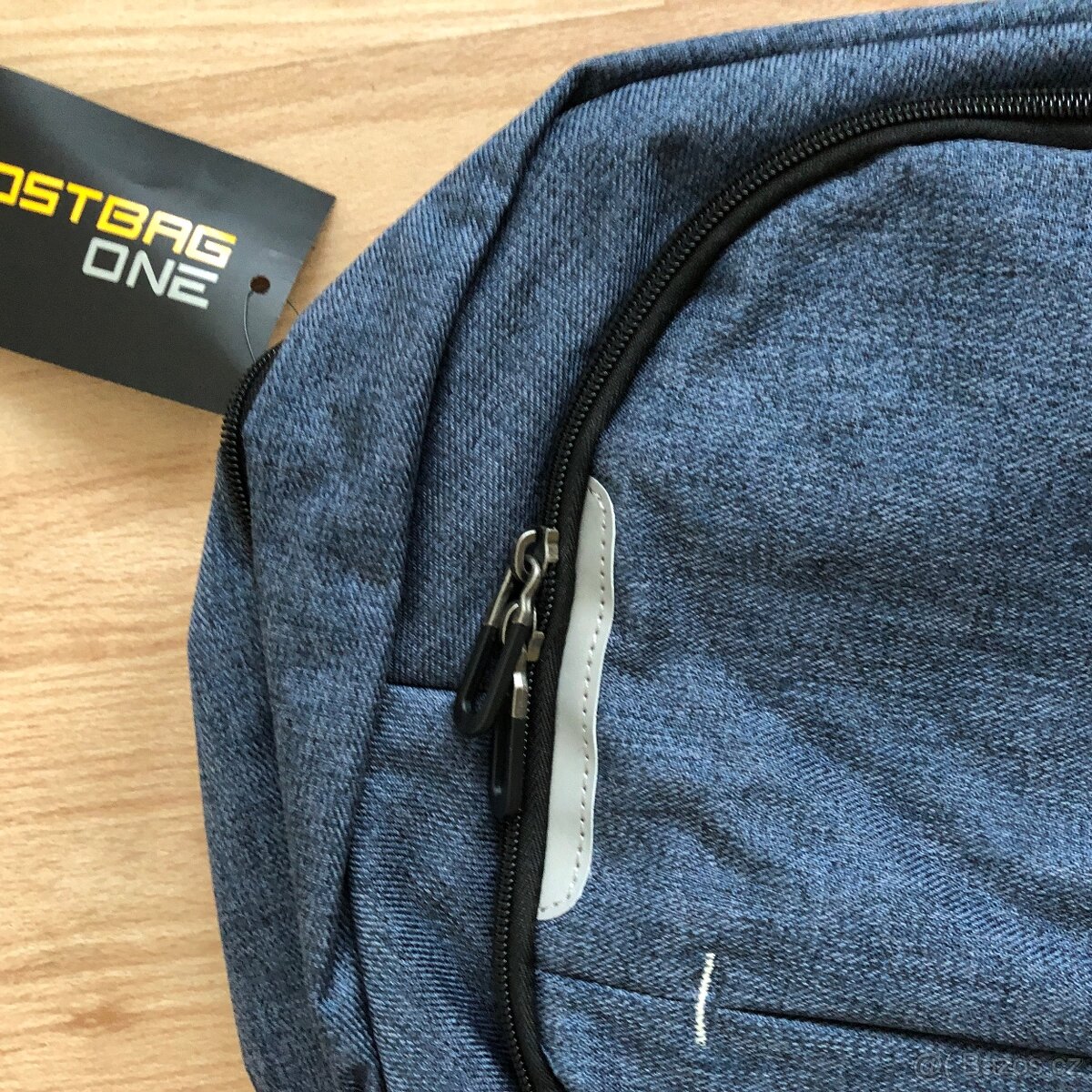 ěstský batoh na 15,6" notebook a 10" tablet - 3