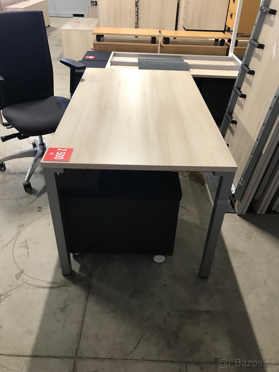 Prodám kancelářské stoly Steelcase - 3