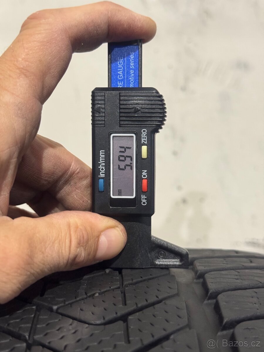 Zimní pneu 275/40/20 Pirelli Sottozero 3 - 3