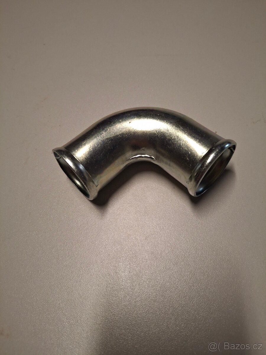 Koleno vody na Zetor 50 Super - 3