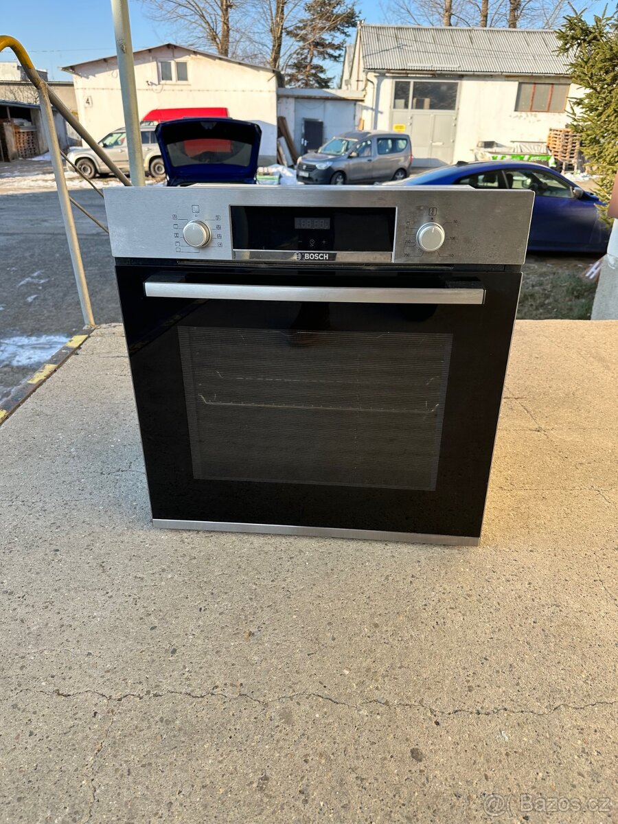 Vestavěná trouba BOSCH HBA534ES0 - 3