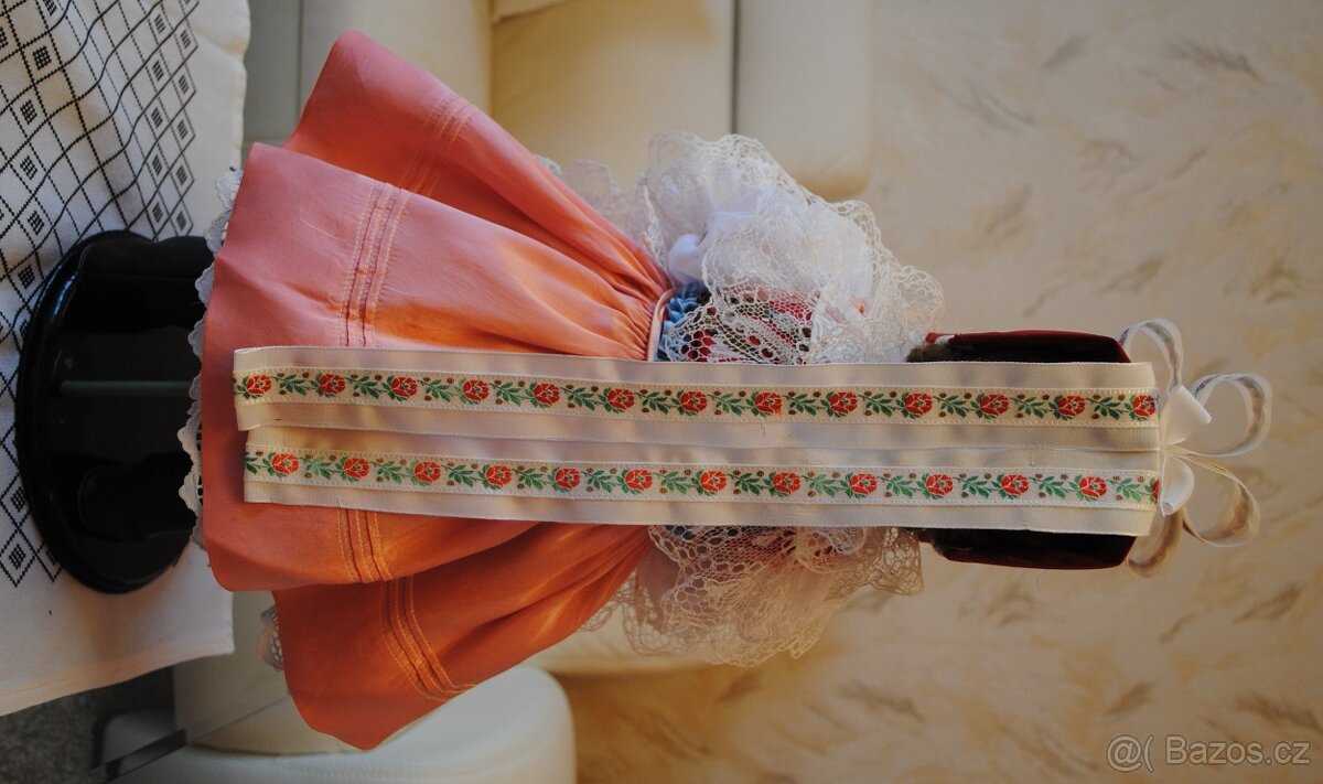 Stará krojovaná panenka - 3