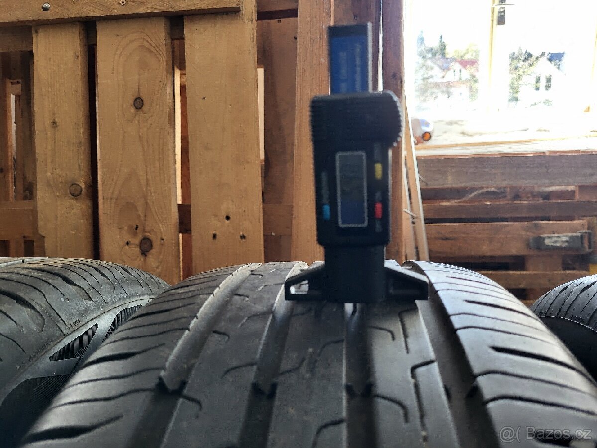 Continental Ecocontact 6 215/60 R17 H - 3