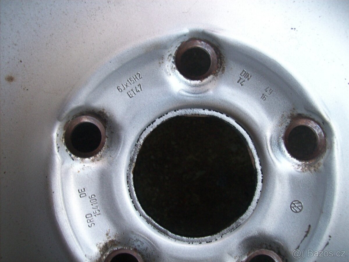 letní kola original VW Caddy 15" - 3