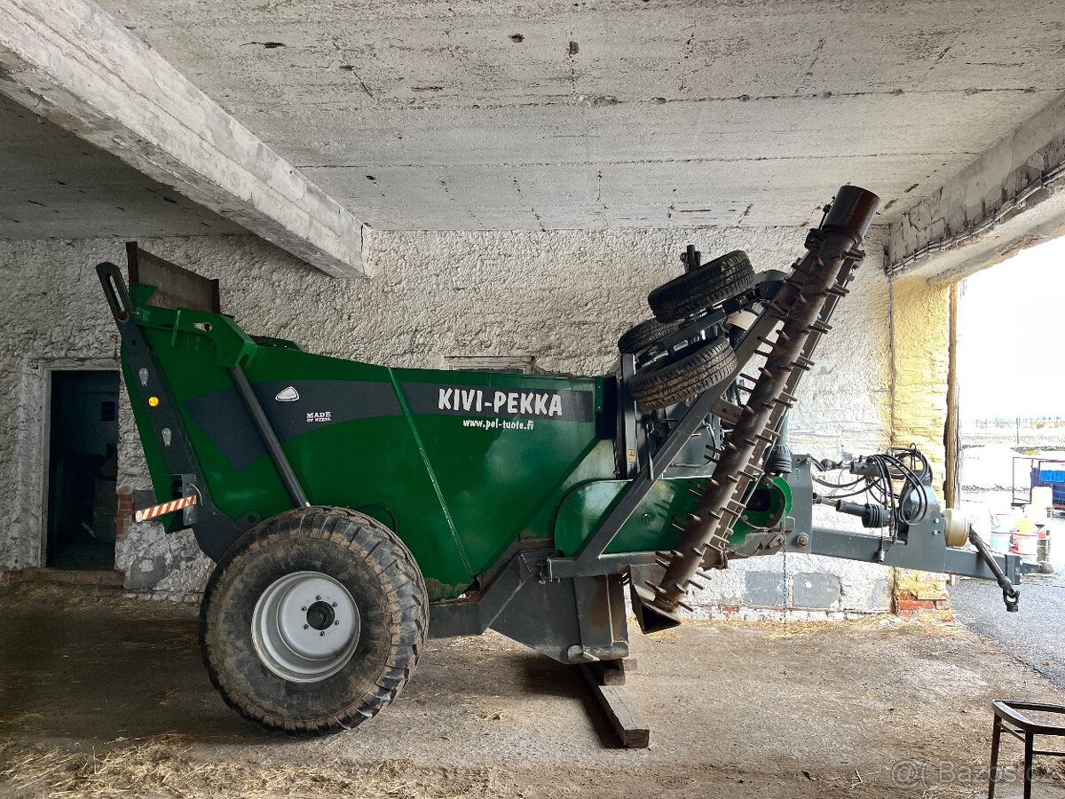 TAŽENÝ SBĚRAČ KAMENE KIWI-PEKKA 5 - 3