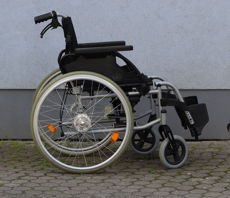 100-Mechanický invalidní vozík Breezy. - 3