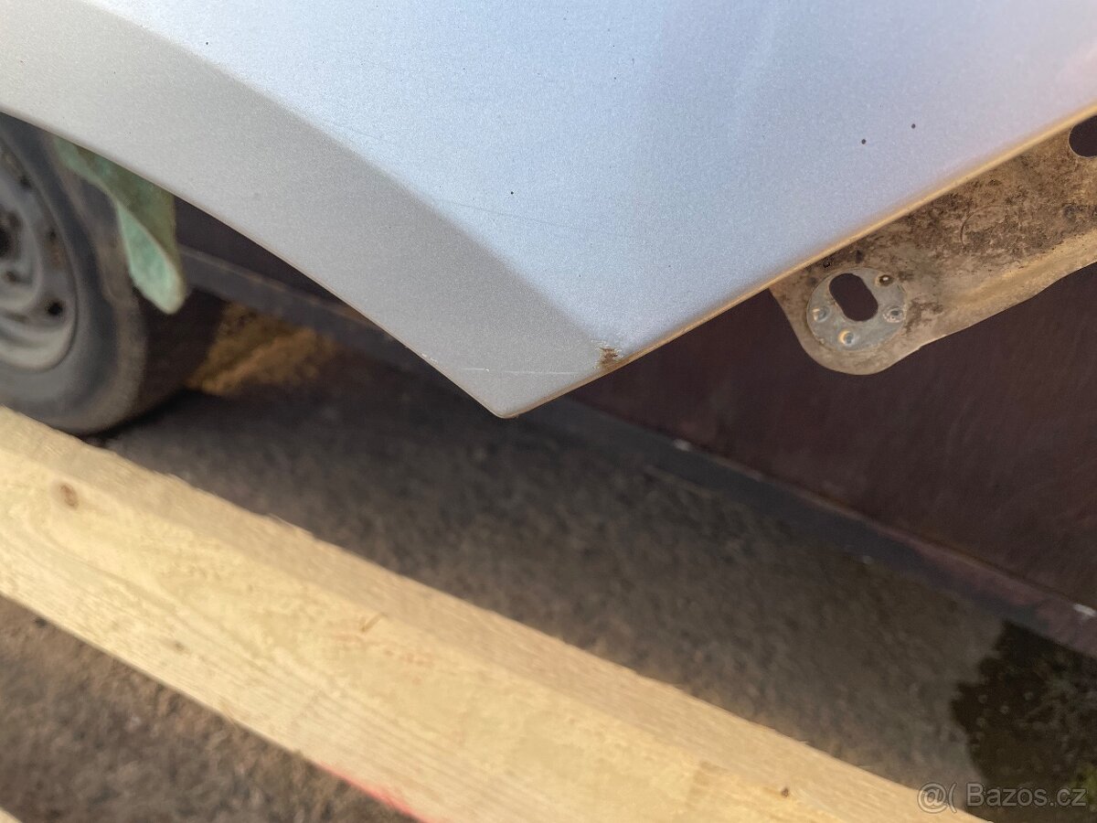 Pravý přední blatník Fabia 2 - 3