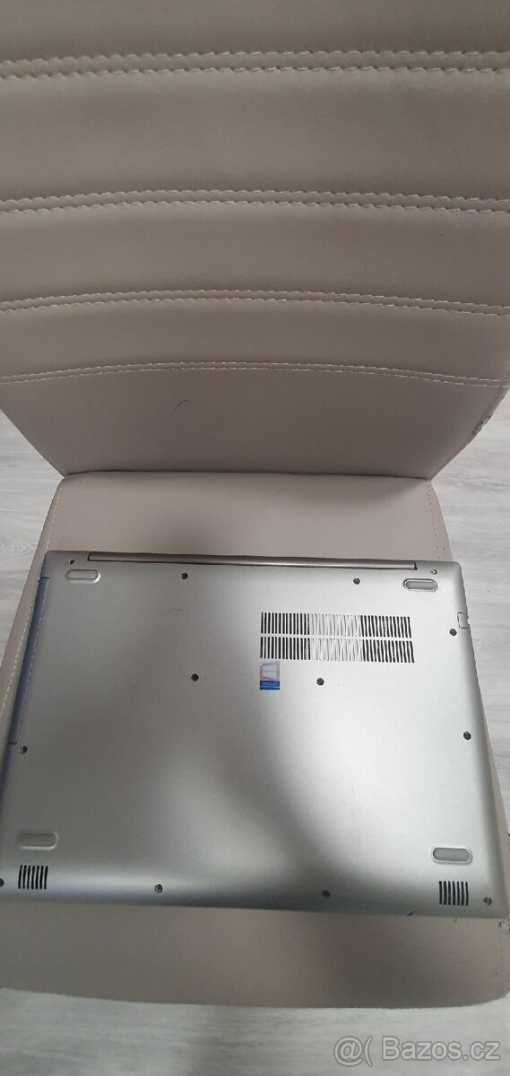 Lenovo IdeaPad 520 - 3