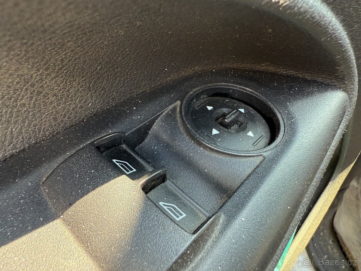 ND Ford Connect 1,6TDCi L2 - 3