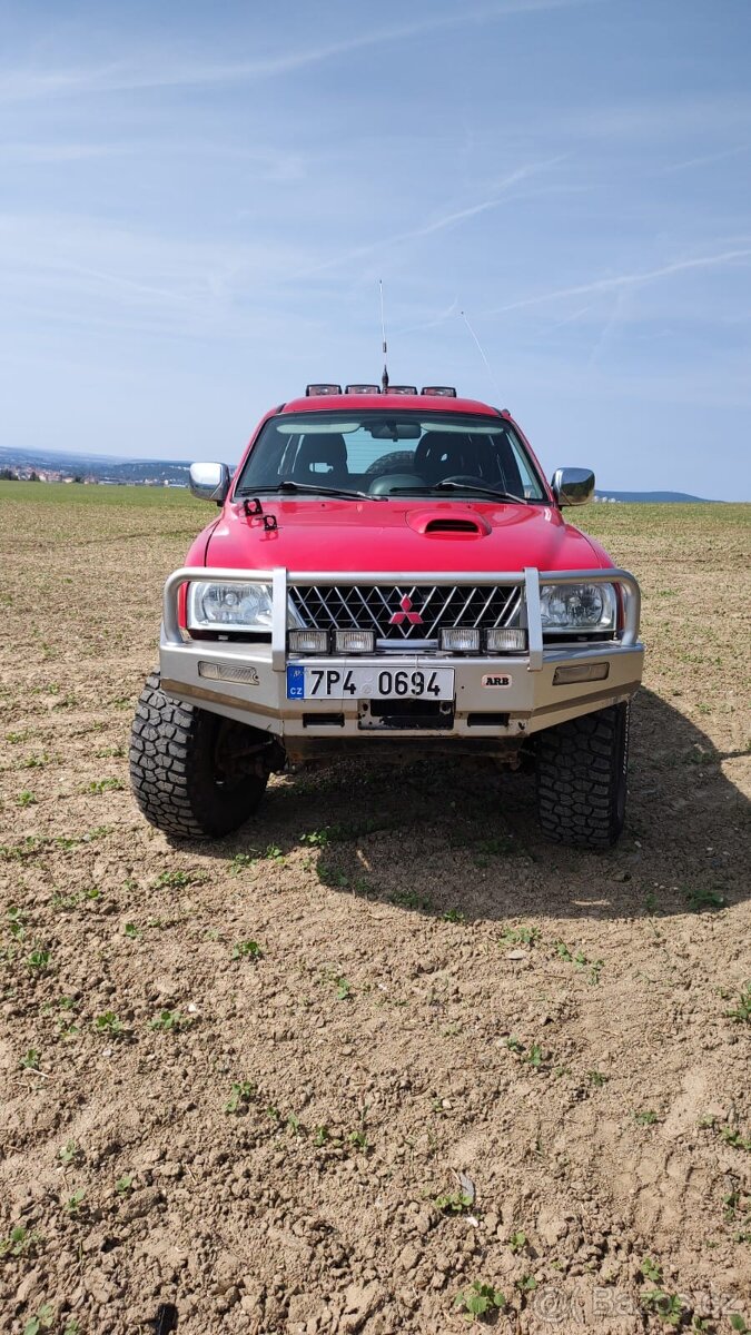 Mitsubishi l200