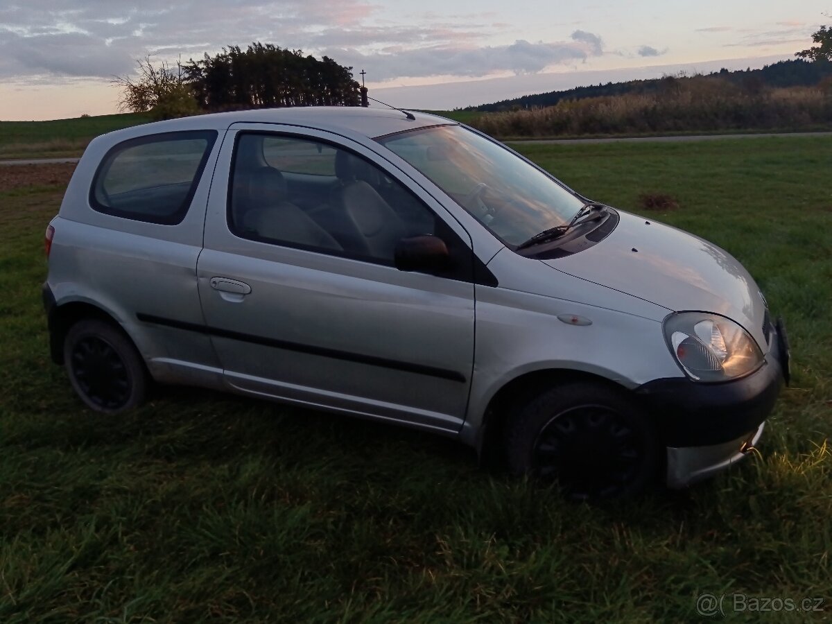 Yaris 1.0i (50kw) - NOVÁ STK - EKO- 0 KČ - 3