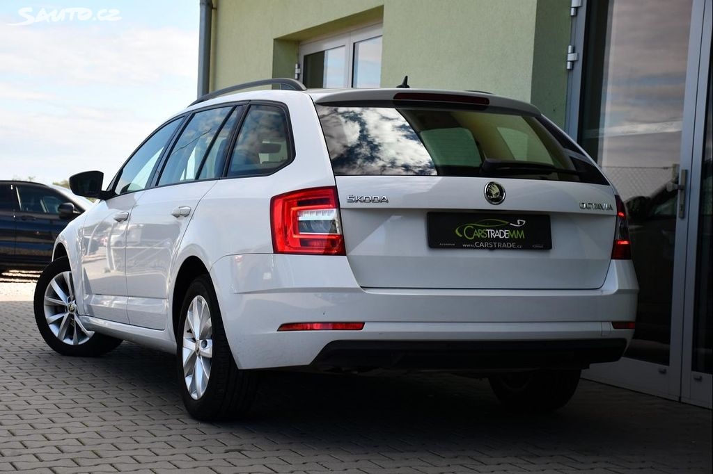 Škoda Octavia Combi 1.6TDi DSG 85KW NAVI CARPLAY - 3