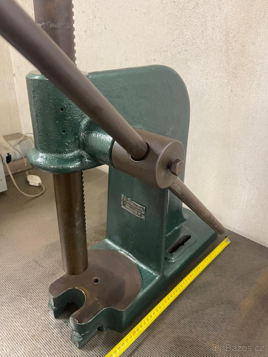 Lis hřebenový ruční pákový - 3