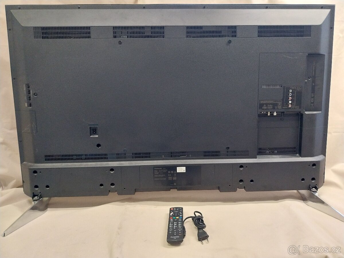 Prodám Televizi zn Panasonic Smart 55inch. - 3