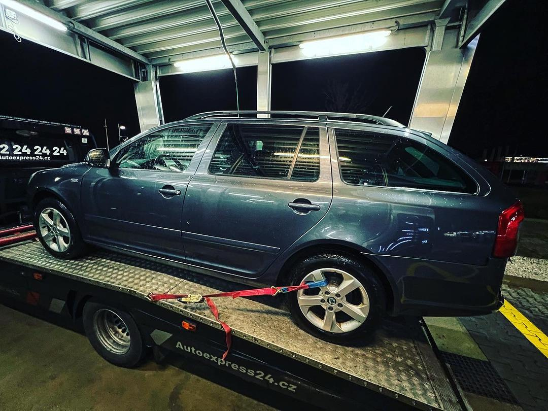 Náhradní díly Škoda Octavia 2 FL kombi 2011 CAYC MPL LF8J - 3