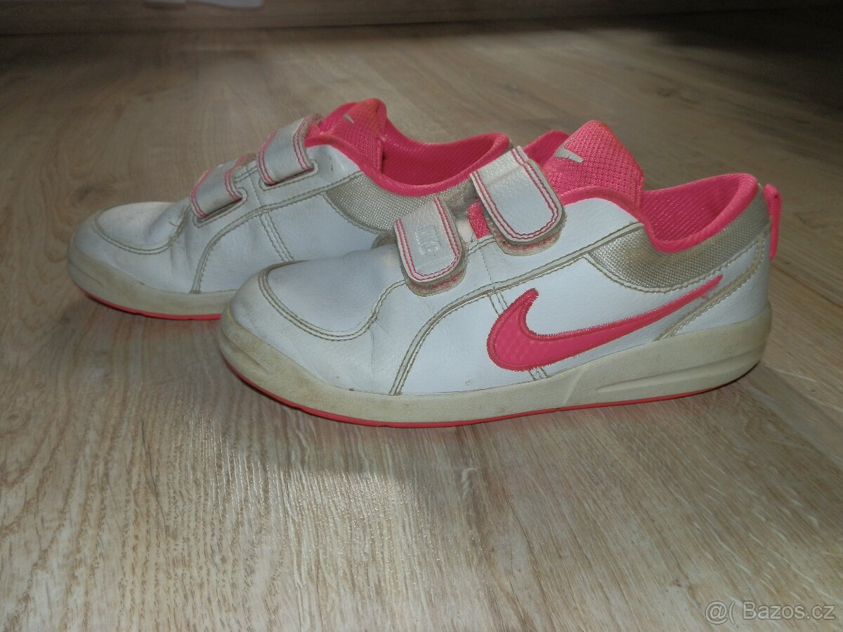 Dívčí boty / tenisky Nike vel.33,5 (stélka 21cm) - 3
