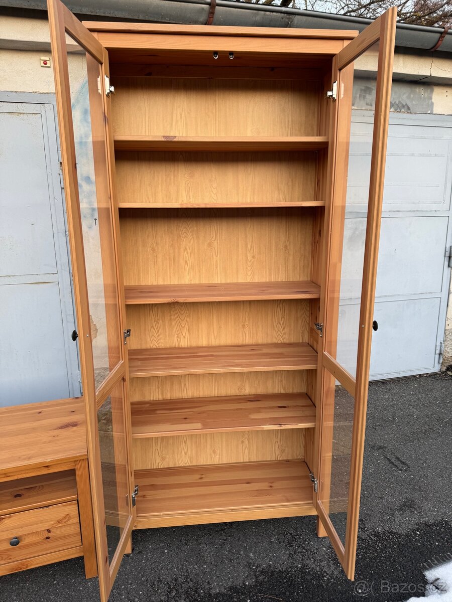 Vitrina knihovna Ikea Hemnes - 3