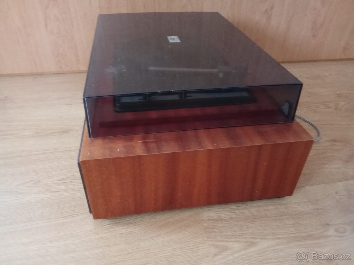 Stereo zesilovač TESLA Moderato 1037 A - 3