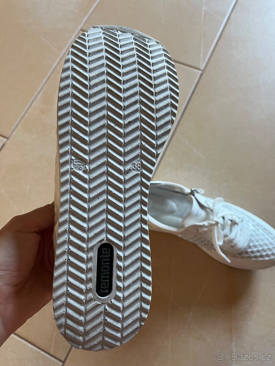 Bílé tenisky zn.Remonte - 3