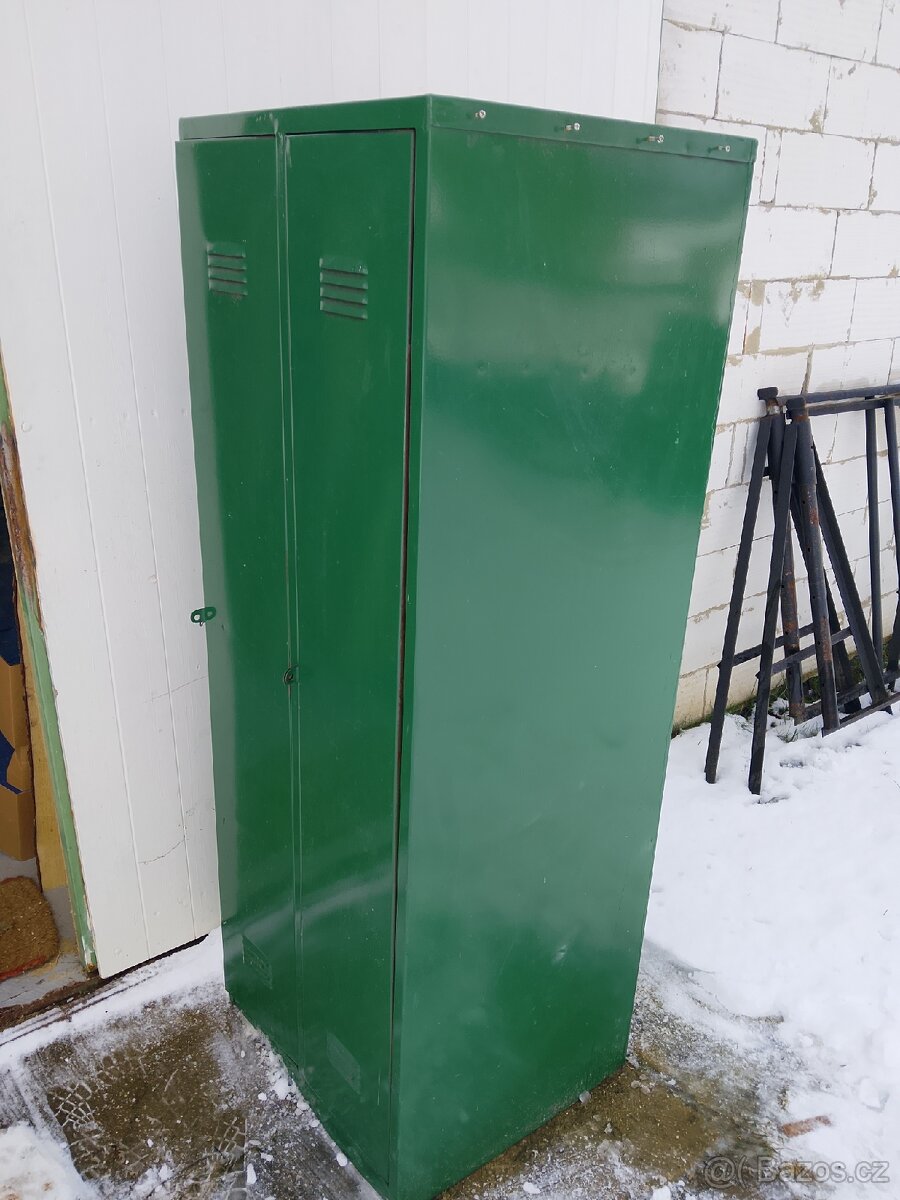 Plechová skříň - 3