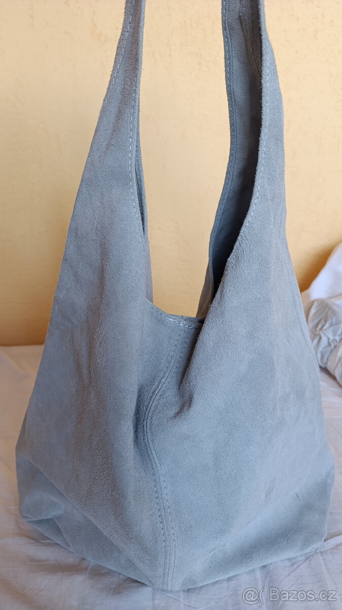 Šedá kožená kabelka zn. Roberta - 3