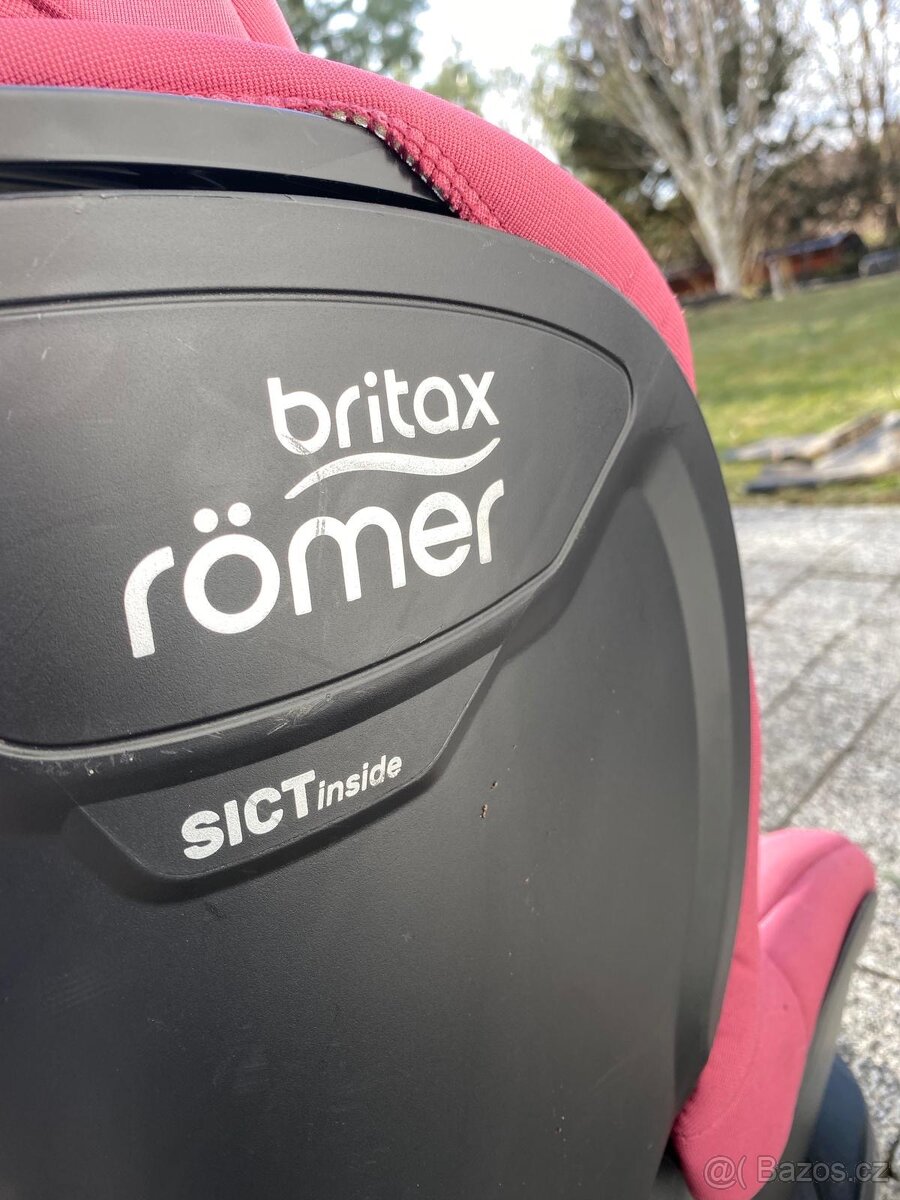 Autosedačka Britax Römer Dualfix – otočná 360° - 3