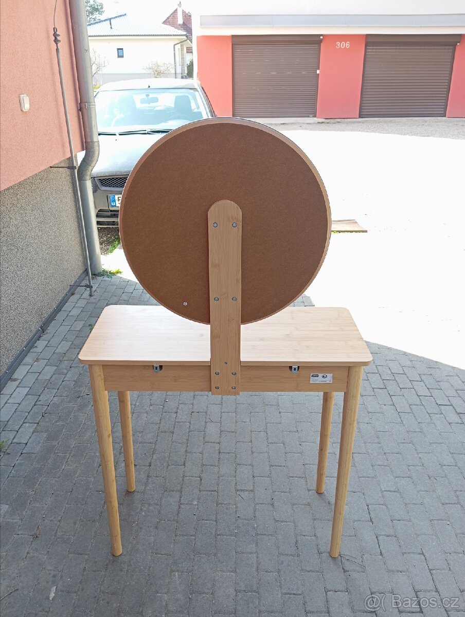 Kosmetický stůl - 3