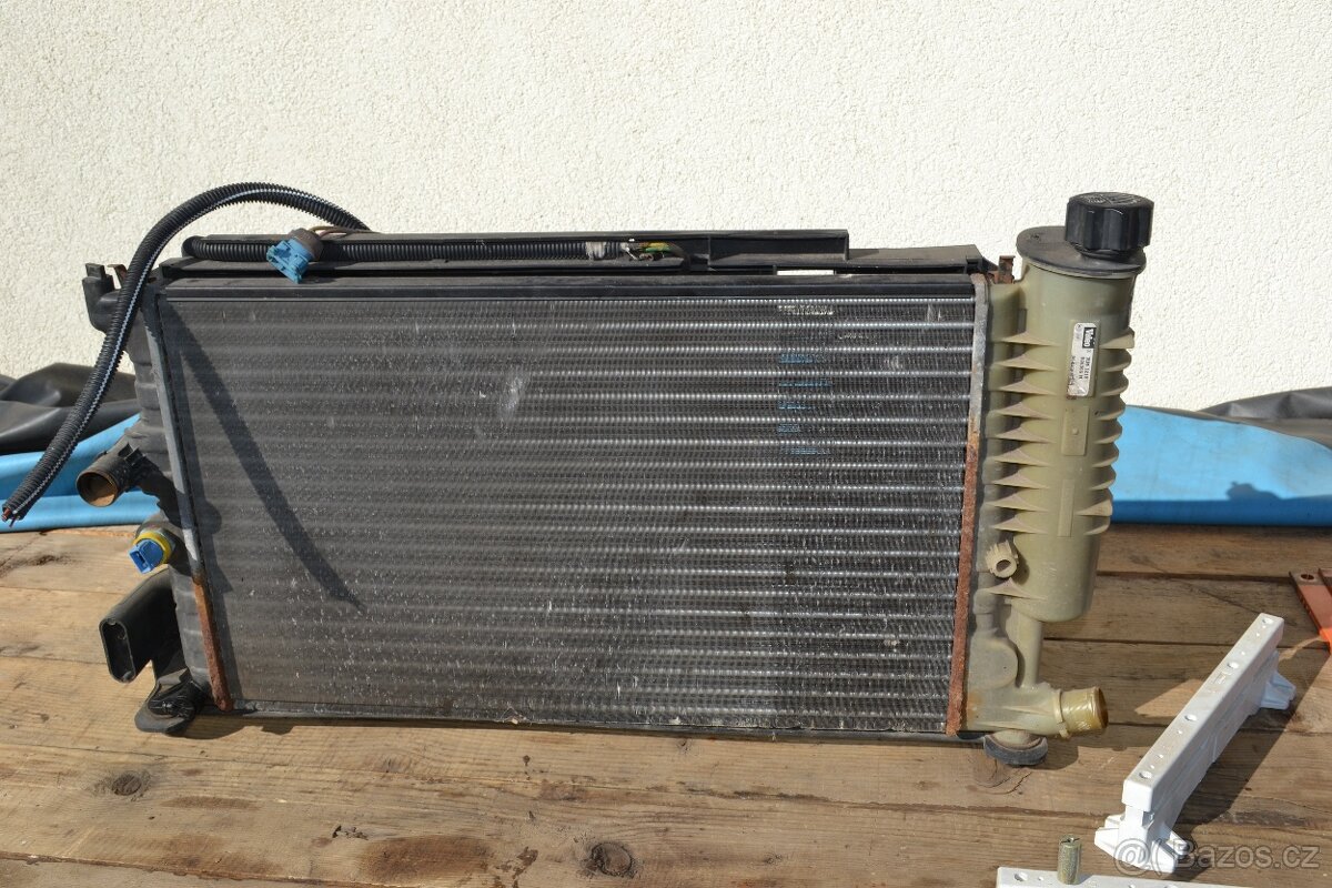 zadní okno na sedan peugeot 406 r.v.99 bez bausetu - 3