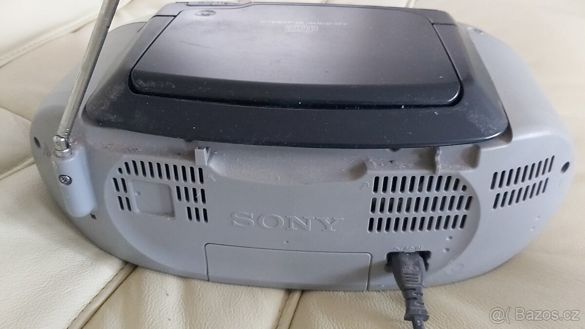 Prodam SONY rmg. s CD - 3